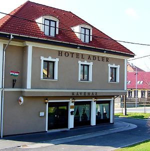 Adler Hotel Будоирш Exterior photo