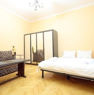 "Deluxe Apartments" On Kulisha 45 - 1128 Львів Exterior photo