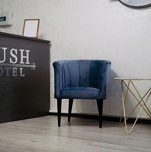 Rush Hotel Атирау Exterior photo