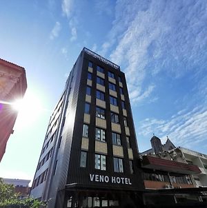 Veno Hotel Танджунг-Бунгах Exterior photo