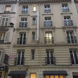 Pax Hotel Париж Exterior photo