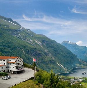 Hotel Utsikten - By Classic Norway Hotels Гейрангер Exterior photo
