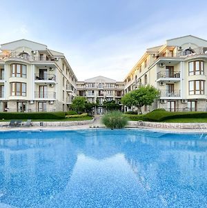 Royal Bay Apartments With Self Check-In Светий Влас Exterior photo