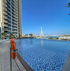 Luxurious Apartments Dubai Marina Views - Pool & Gym By Sojo Stay Exterior photo