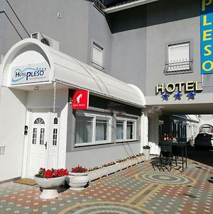 Hotel Garny Pleso Велика Гориця Exterior photo