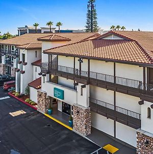 Hillstone Inn Tulare, Ascend Hotel Collection Exterior photo
