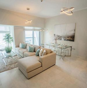 Nasma Luxury Stays - Cayan Tower Дубай Exterior photo