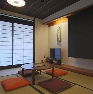 Хостел Setouchi Mangetsuso Такамацу Exterior photo