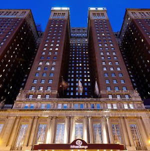 Готель Hilton Чикаго Exterior photo