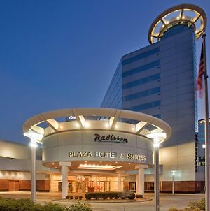 Radisson Plaza Hotel At Kalamazoo Center Exterior photo