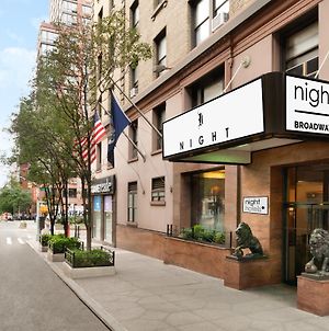 Night Hotel Broadway Нью-Йорк Exterior photo