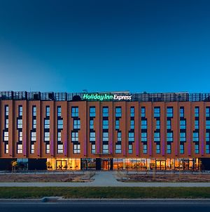 Holiday Inn Express - Rzeszow Airport, An Ihg Hotel Ясьонка Exterior photo
