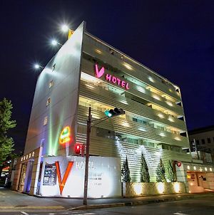 V Hotel (Adults Only) Кобе Exterior photo