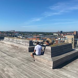 Central Apartment In Aarhus With Free Parking And Rooftop Exterior photo