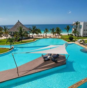 Royal Zanzibar Beach Resort Нунгві Exterior photo
