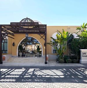 Готель Jaz Dar El Madina Корая-Бей Exterior photo