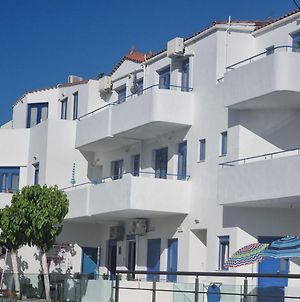 Leonidas Studios & Apartments Георгіуполіс Exterior photo