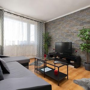 Spacious And Bright Flat Between Airport & Center Будапешт Exterior photo