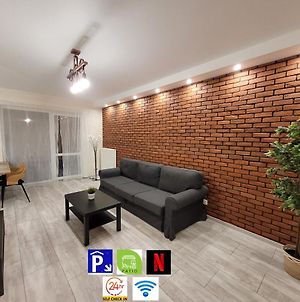 Апартаменти Apartament Mimi Wroclaw-Wysoka , Salon+Sypialania, Parter, Taras Exterior photo