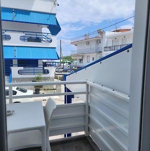 The Blue Beach Apartments Неа-Перамос Exterior photo