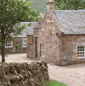 Eastside Byre - Family Cottage In The Pentland Hills Near Edinburgh Пенік'юїк Exterior photo