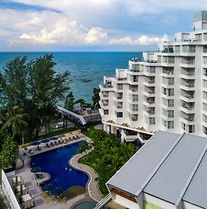 Doubletree Resort By Hilton Hotel Penang Бату-Феррінгі Exterior photo