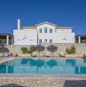 Amazing Pool Villa Kyllini Sea View - Happy Rentals Kastro-Kyllini Exterior photo