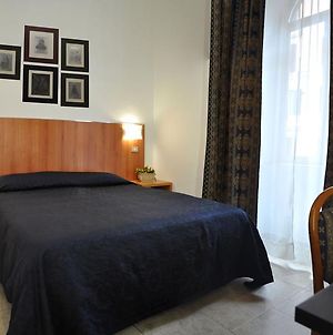 Hotel Fiorenza Рим Room photo