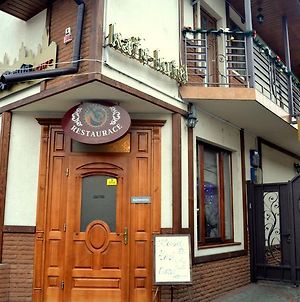 Готель Zlata Praha Мукачево Exterior photo