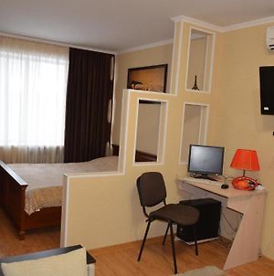 Apartments In The City Centre Of Nikolaev Миколаїв Room photo