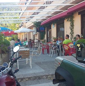Hostal Restaurante Los Bronces Ріопар Exterior photo