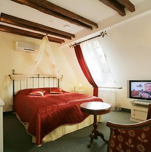 The Old Times Hotel Єкатеринбург Room photo