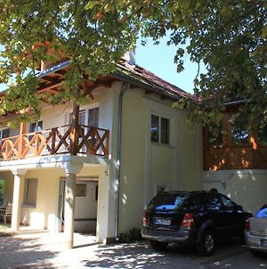 Szanto Villa Хевіз Exterior photo