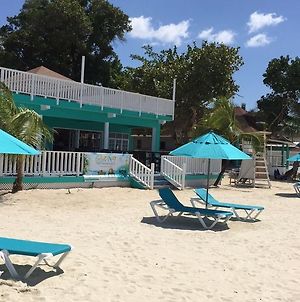 Zanzi Beach Resort Негрил Exterior photo