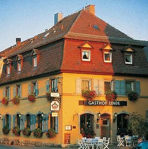 Hotel Gasthof Zur Linde Ротенбург-на-Таубері Exterior photo