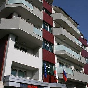 Alpha Family Hotel Благоєвград Exterior photo
