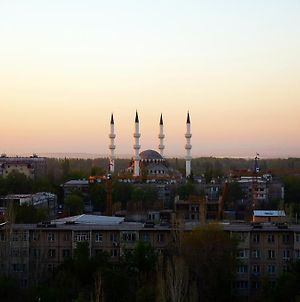 Ussr Hostel Бішкек Exterior photo