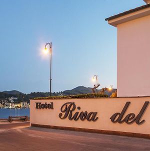 Hotel Riva Del Sole Марина-ді-Кампо Exterior photo