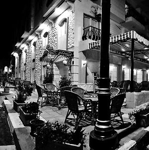 Negresco Hotel Мерса-Матрух Exterior photo