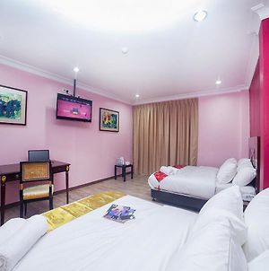 Hotel Sunjoy9 Bandar Sunway Петалінг-Джая Exterior photo