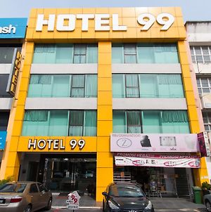 Hotel 99 Pusat Bandar Пучонг Exterior photo