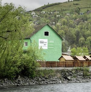 Dream Hostel Carpathians Рахів Exterior photo