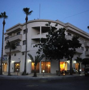 Elysso Hotel Ларнака Exterior photo