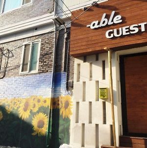 Able Guesthouse Dongdaemun Сеул Exterior photo