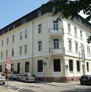 Hotel Deutscher Kaiser Баден-Баден Exterior photo