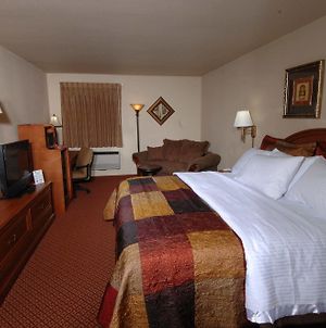All American Inn & Suites Бренсон Room photo