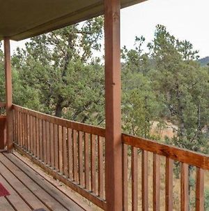 Hughes, Cabin At Ruidoso, With Forest View Exterior photo