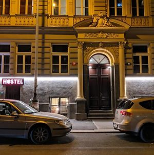 Clown And Bard Hostel Прага Exterior photo