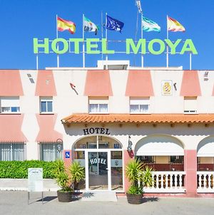 Hotel Moya Монестеріо Exterior photo