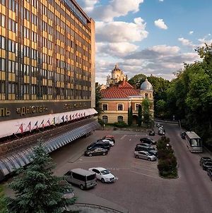 Premier Hotel Dnister Львів Exterior photo